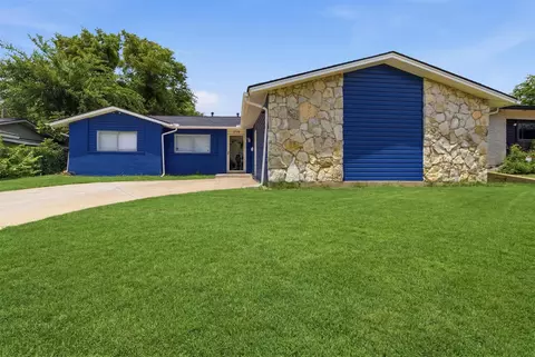 2729 Posey Dr, Irving, TX 75062