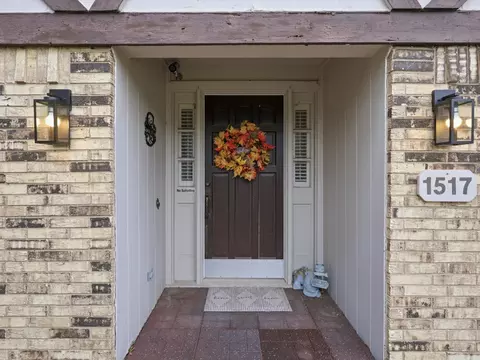 1517 Richland Dr, Richardson, TX 75081