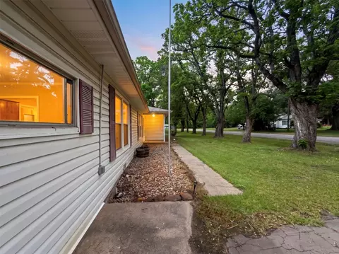 Exterior - 604 E Side Dr, Quitman, TX 75783 photo 10 of 15