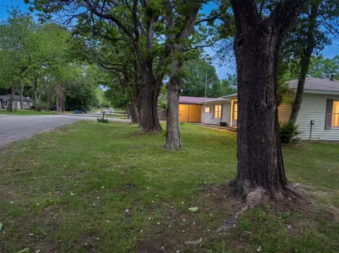 Exterior - 604 E Side Dr, Quitman, TX 75783 photo 12 of 15