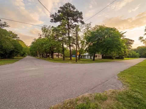 View/Area - 604 E Side Dr, Quitman, TX 75783 photo 2 of 3