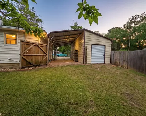 Exterior - 604 E Side Dr, Quitman, TX 75783 photo 5 of 15