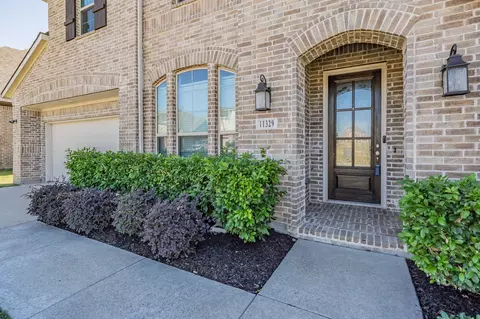 11329 Bull Head Ln, Roanoke, TX 76262