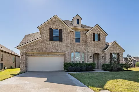 11329 Bull Head Ln, Roanoke, TX 76262