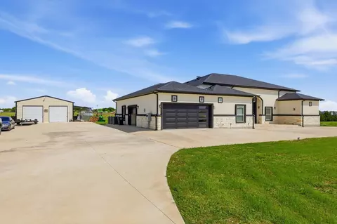 1401 Carter Dr, Royse City, TX 75189