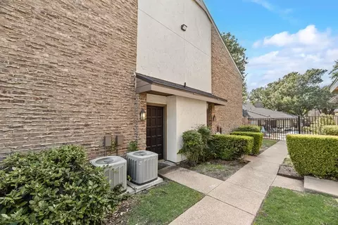 333 Melrose Dr #3B, Richardson, TX 75080