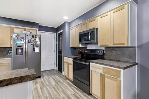 Kitchen - 120 Mark Dr, Denison, TX 75021 photo 3 of 4