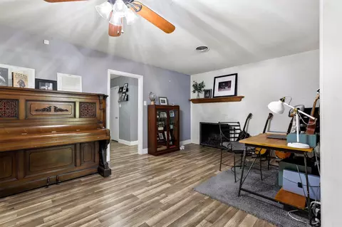 Living - 120 Mark Dr, Denison, TX 75021 photo 3 of 3