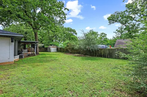 Exterior - 120 Mark Dr, Denison, TX 75021 photo 8 of 8