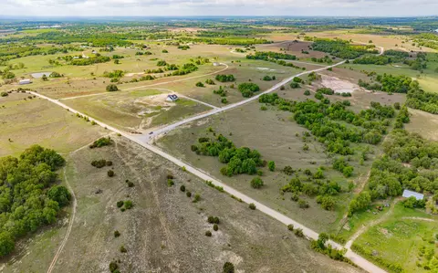 27 North State Avenue, Stephenville, TX 76401