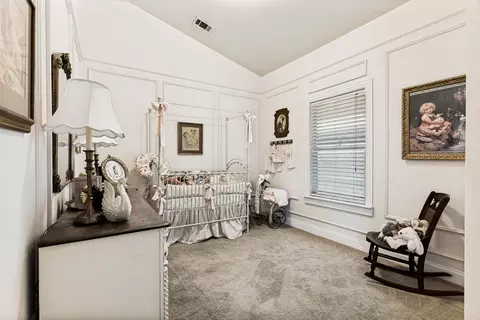 6432 Geneva Ln, Fort Worth, TX 76131
