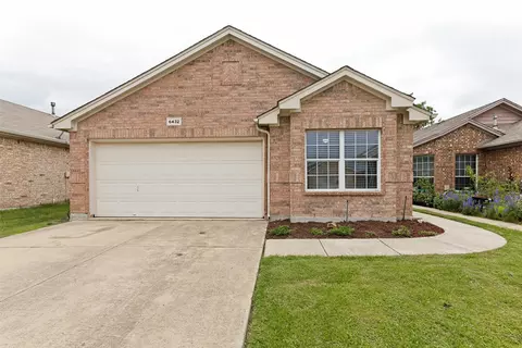 6432 Geneva Ln, Fort Worth, TX 76131
