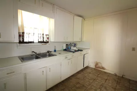 Kitchen - 29 Mcarthur St, Minden, LA 71055 photo 2 of 3
