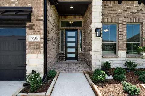 Exterior - 704 Proverbs Ct, Heath, TX 75126 photo 5 of 6