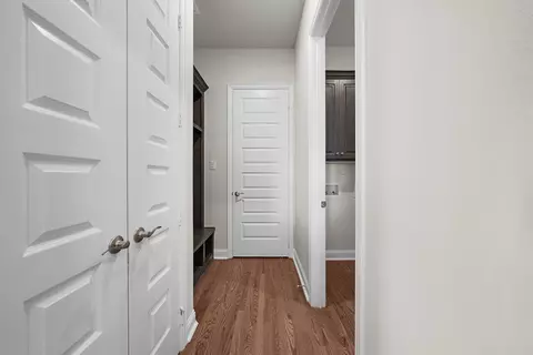 Entry Way - 704 Proverbs Ct, Heath, TX 75126 photo 5 of 6