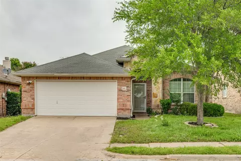 1005 Comfort Dr, Forney, TX 75126