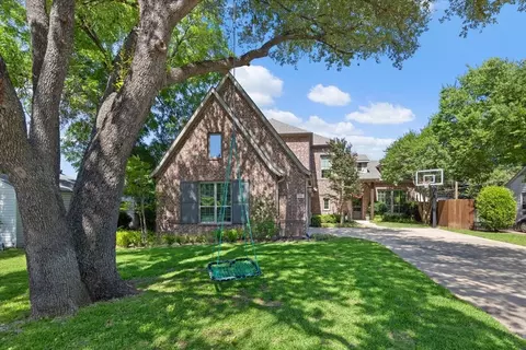 708 Northwood Rd, Fort Worth, TX 76107