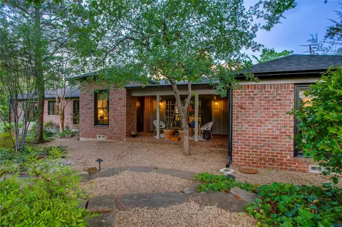 1450 Junior Dr, Dallas, TX 75208