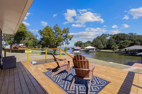 124 Peninsula Point Ter, Mabank, TX 75156