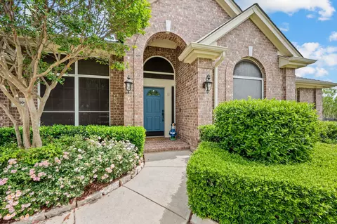 2806 Northwood St, Grapevine, TX 76051