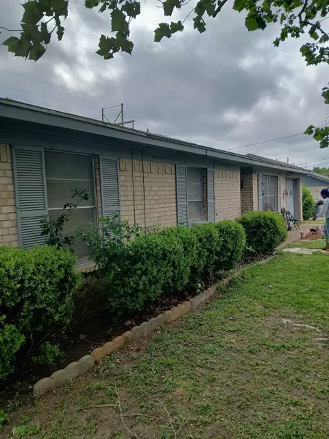 2109 Interurban Blvd, Corsicana, TX 75110