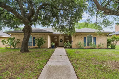 1673 Chisolm Trl, Lewisville, TX 75077