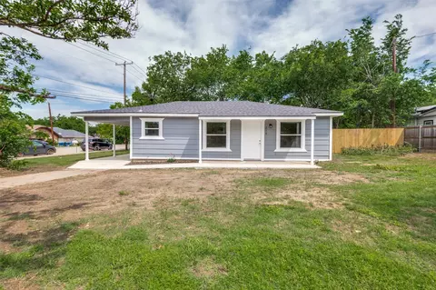 210 W Shelton St, Alvarado, TX 76009