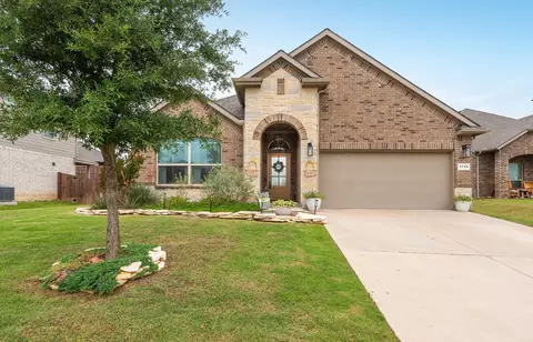 1715 Swale Ln, Granbury, TX 76049