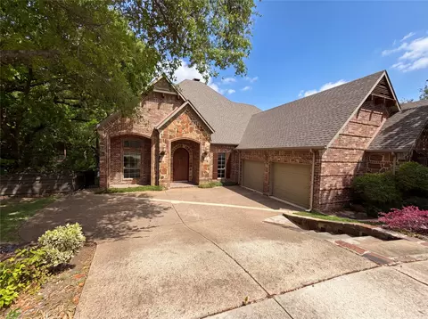 1309 Winding Brook Dr, Garland, TX 75044