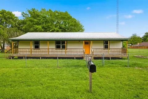 901 10th St, Cooper, TX 75432