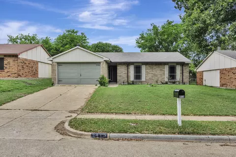 9415 Timberbluff Rd, Dallas, TX 75249
