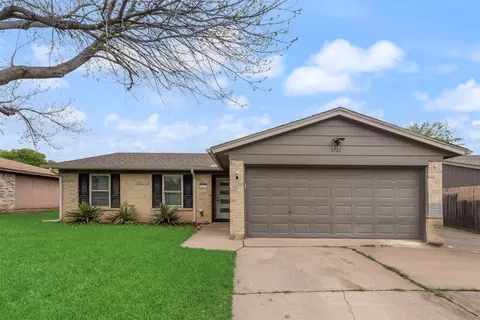 5721 Macneill Dr, Haltom City, TX 76148