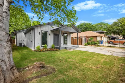 715 Ezekial Ave, Dallas, TX 75217