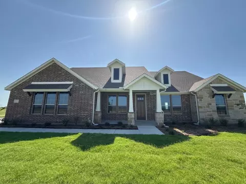 112 Aurora Ave, Valley View, TX 76272