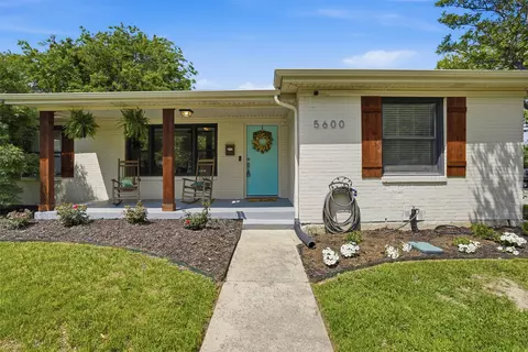 5600 Dennis Ave, Fort Worth, TX 76114