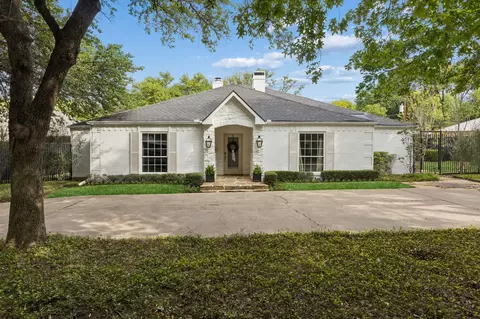3827 N Versailles Ave, Dallas, TX 75209