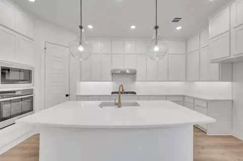 Kitchen - 1426 Roundup Way, Argyle, TX 76226 photo 1 of 7
