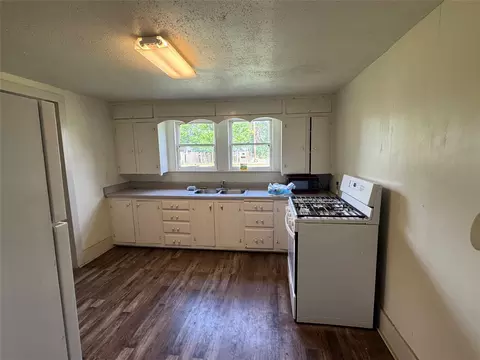 403 N Avenue B, Haskell, TX 79521 photo 6
