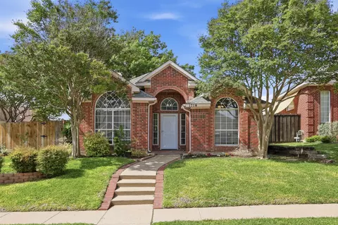 1714 Northampton Dr, Rowlett, TX 75089