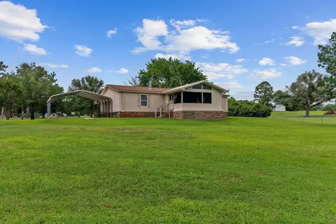 9747 Mathieu St, Oil City, LA 71061