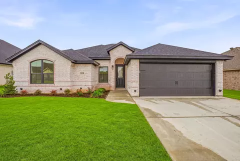 1130 Wild Rose Dr, Tolar, TX 76476