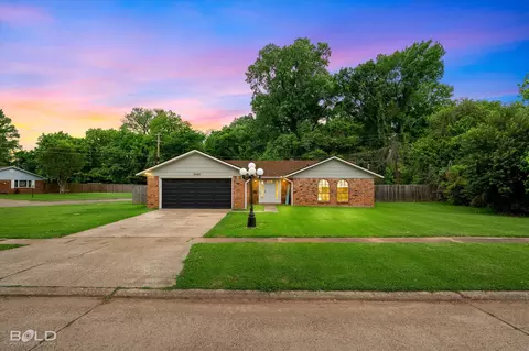 2542 Mecom Dr, Shreveport, LA 71104