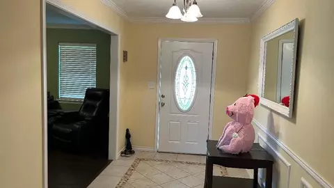 Entry Way - 2801 Rix St, Commerce, TX 75428 photo 1 of 1