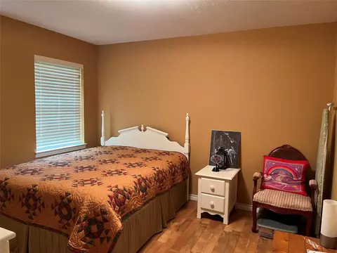 Bedroom - 2801 Rix St, Commerce, TX 75428 photo 5 of 6