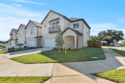 126 Homes Dr, Grand Prairie, TX 75050