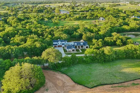 3687 New Hope Rd, Aubrey, TX 76227
