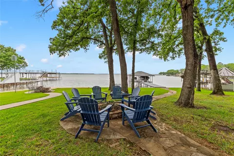 158 Deer Island Rd, Mabank, TX 75156