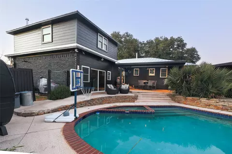 10872 Caprock Cir, Dallas, TX 75218