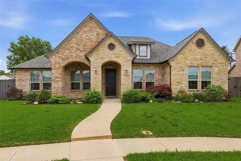 9204 Willard St, Rowlett, TX 75088