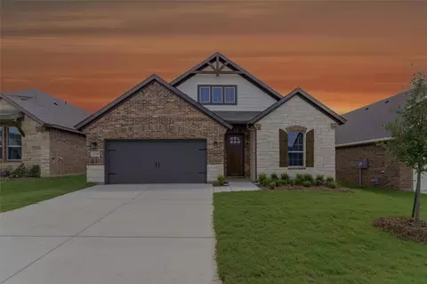 3510 Helena St, Gainesville, TX 76240